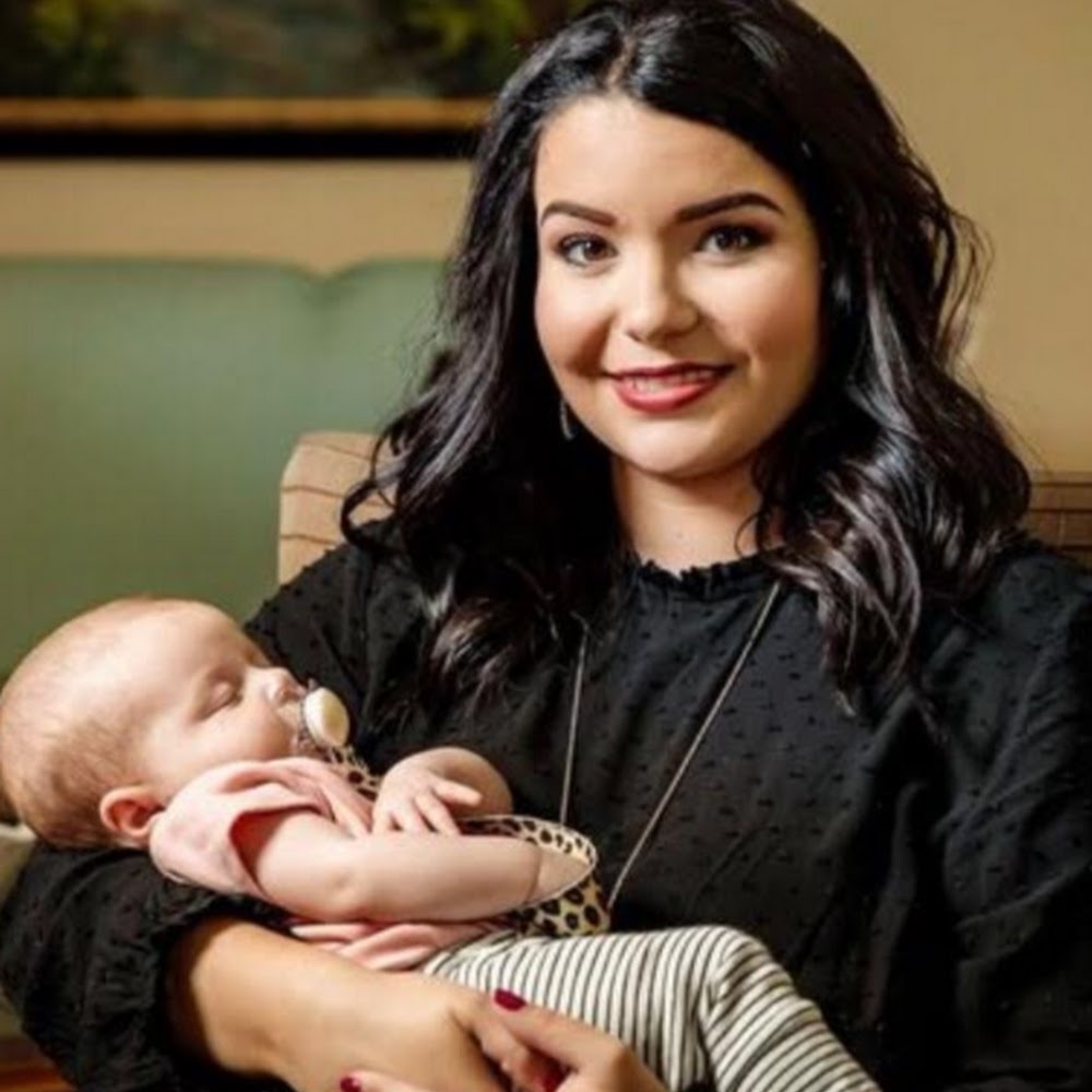Meet your Posher, Ayla